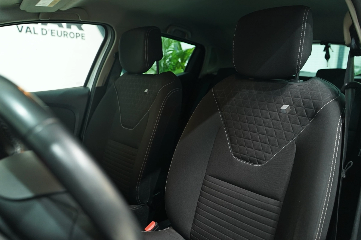 Renault Clio - photo 11