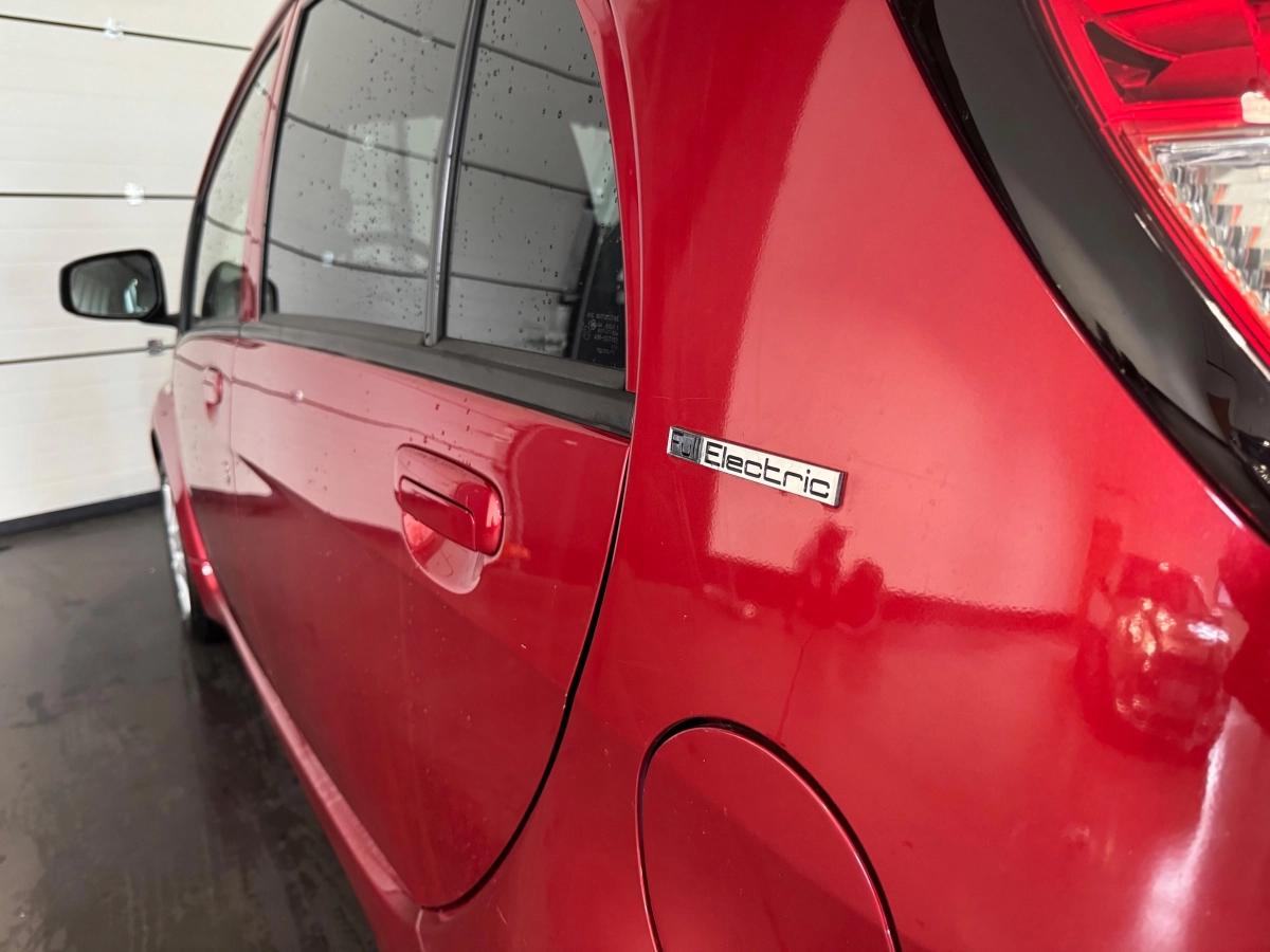 Aperçu indisponible de Peugeot iOn
