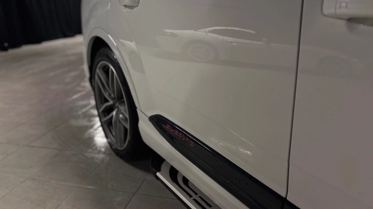 Audi Q7 - photo 35