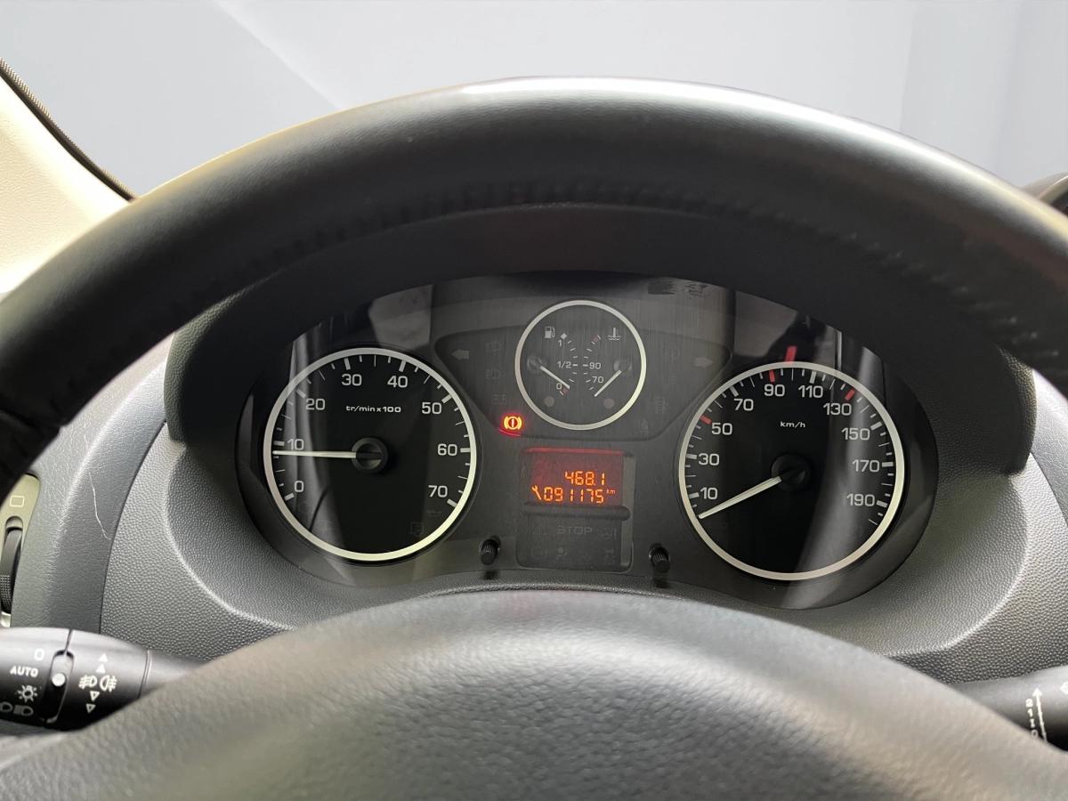 Peugeot Expert Tepee 2.0 HDI 130 L1 ALLURE 8 places