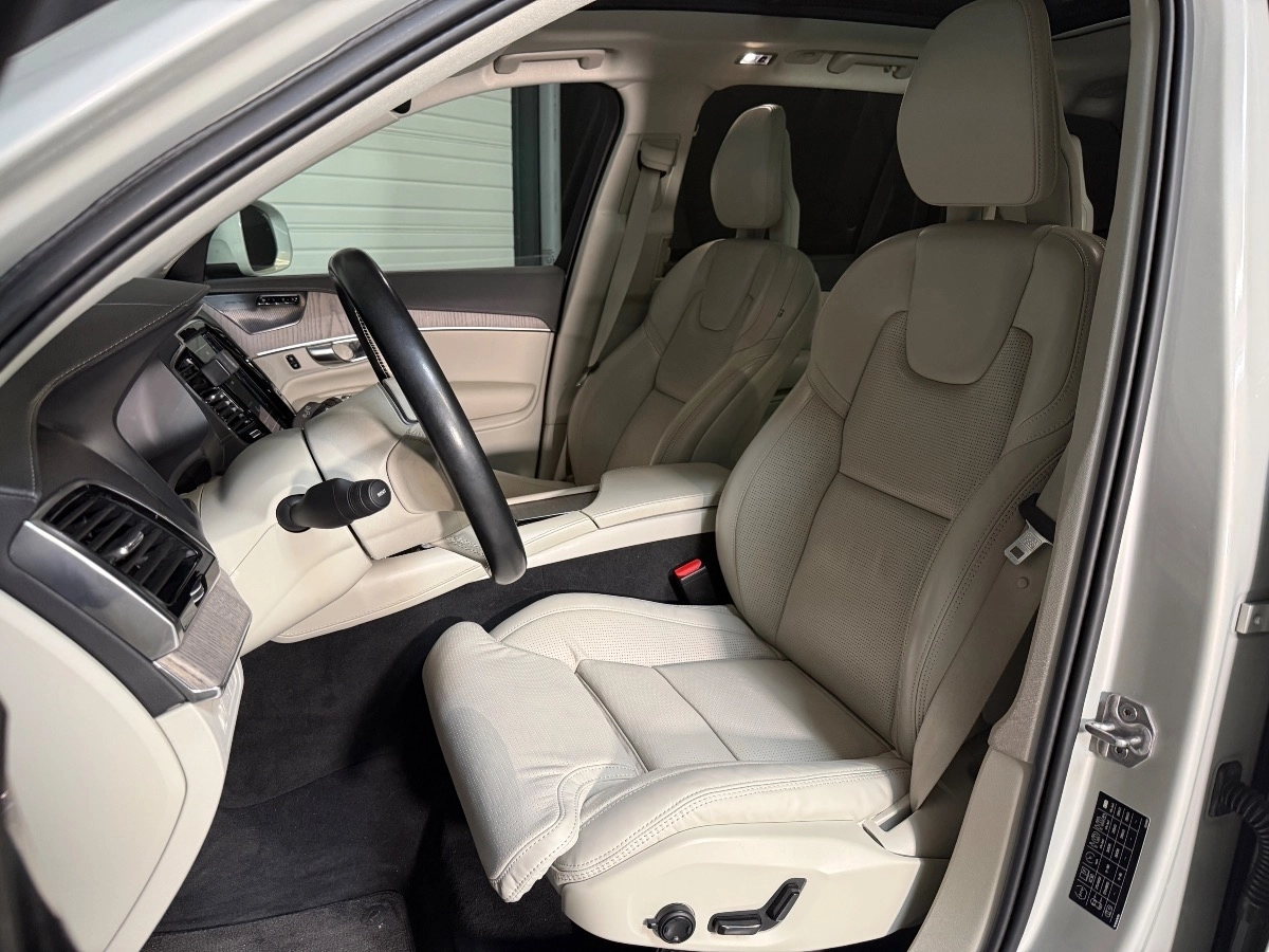 Volvo Xc90 - photo 13
