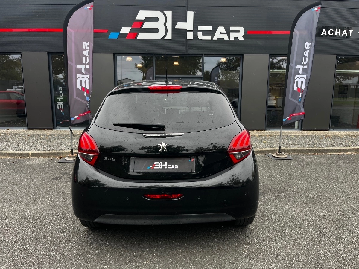 Peugeot 208 - photo 4