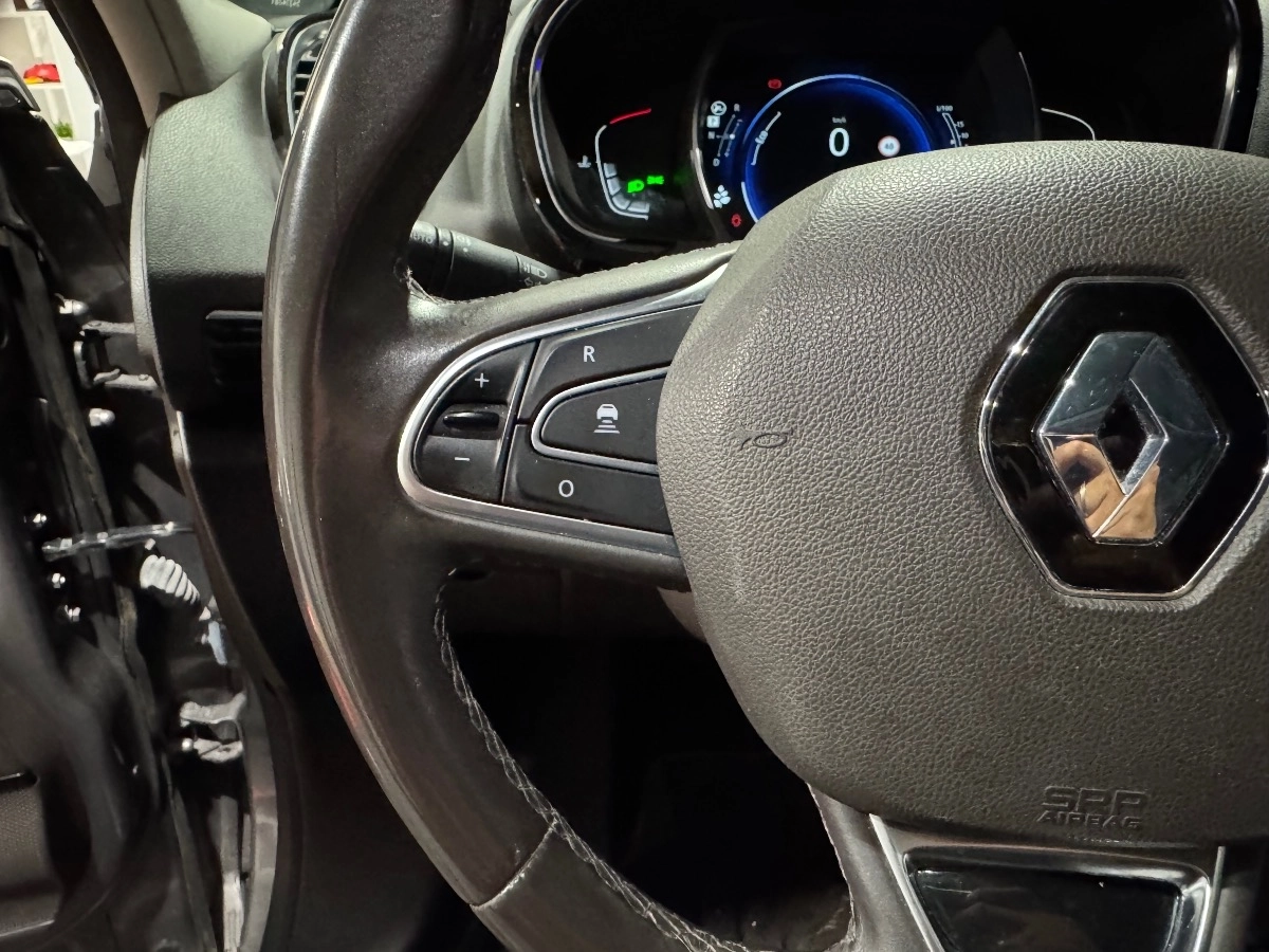Renault Espace - photo 15