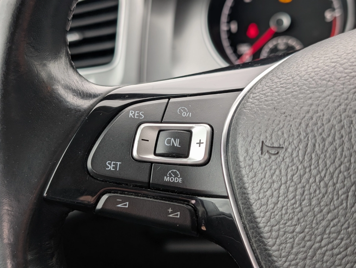Volkswagen Golf - photo 13
