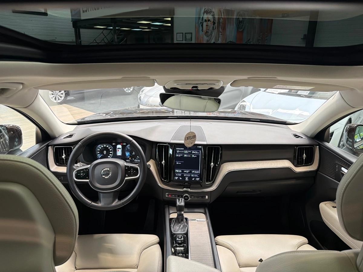 Volvo Xc60 D4 Geartronic8 190 CV INSCRIPTION LUXE TO/ATTELAGE ELEC ++