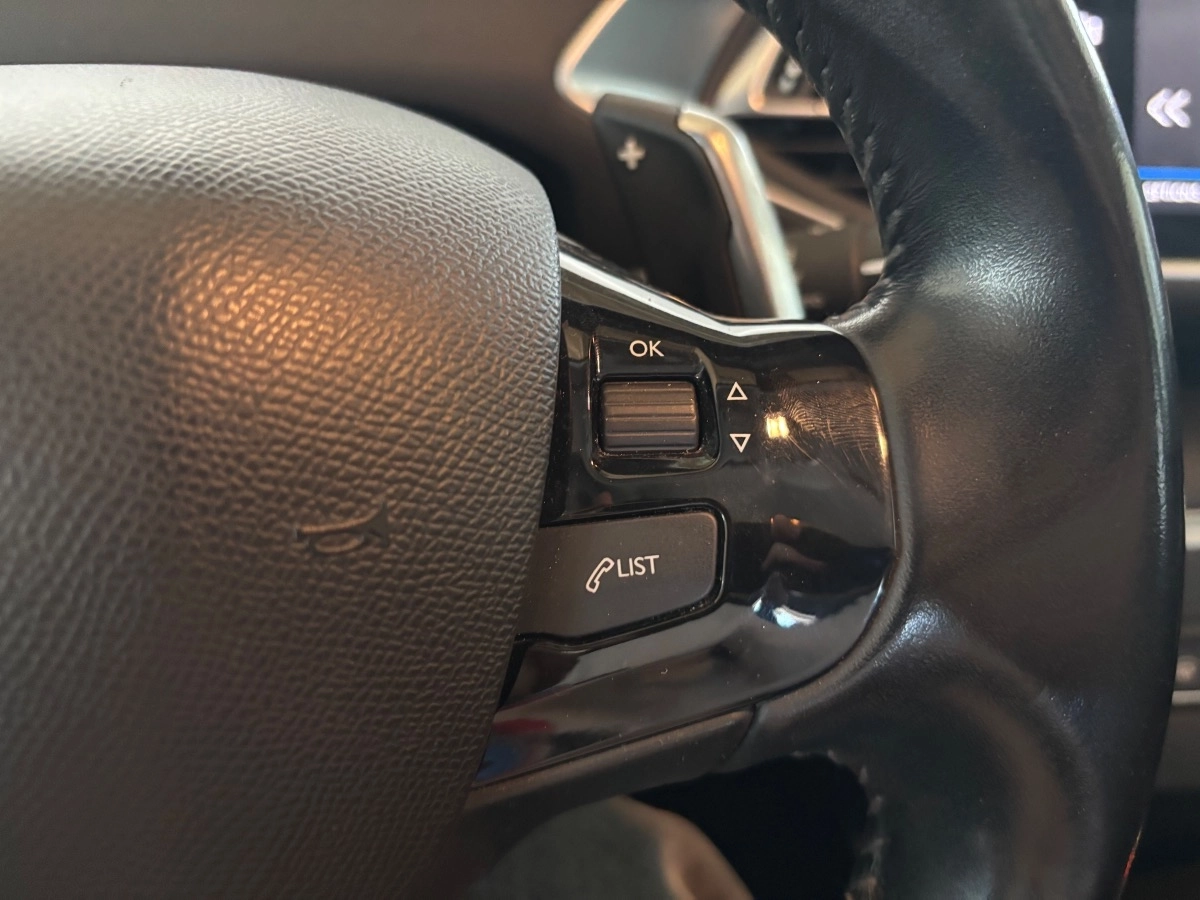 Peugeot 308 - photo 15