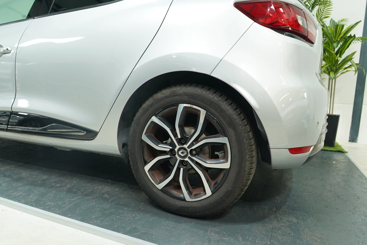 Renault Clio - photo 5