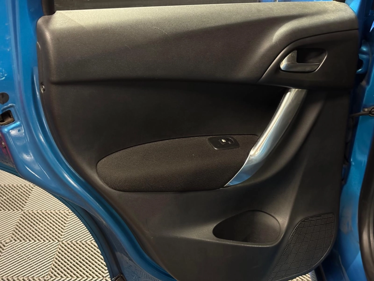 Citroen C3 - photo 17
