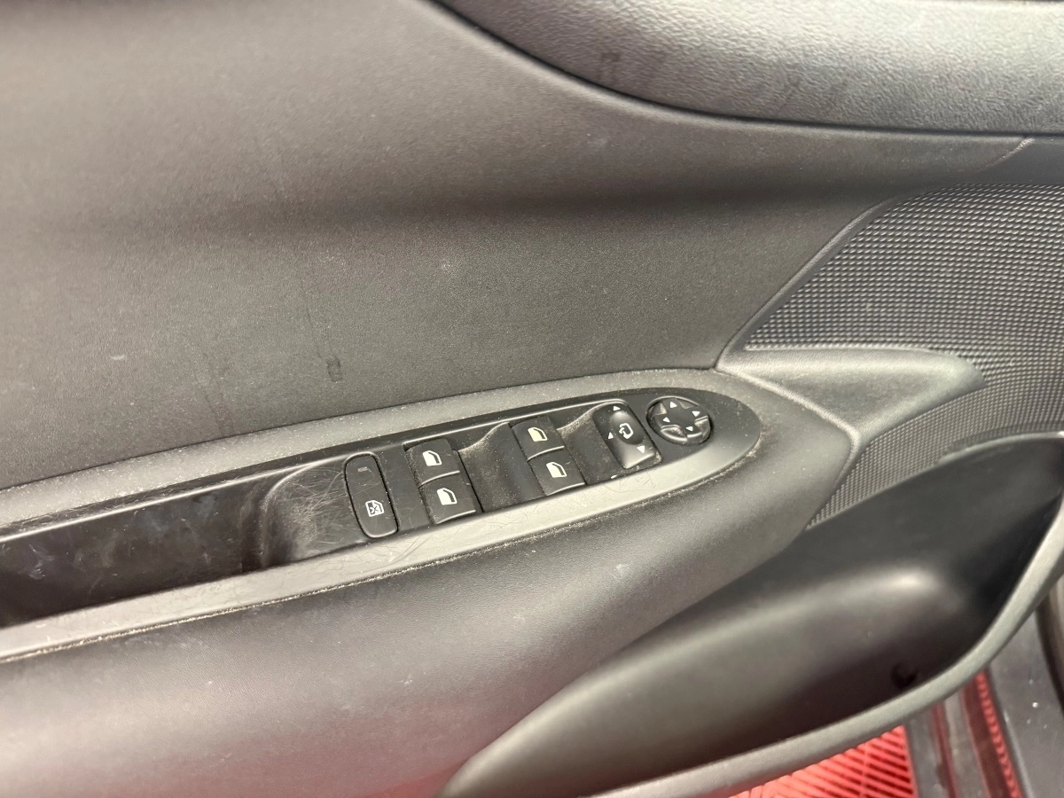 Citroen C4 - photo 12