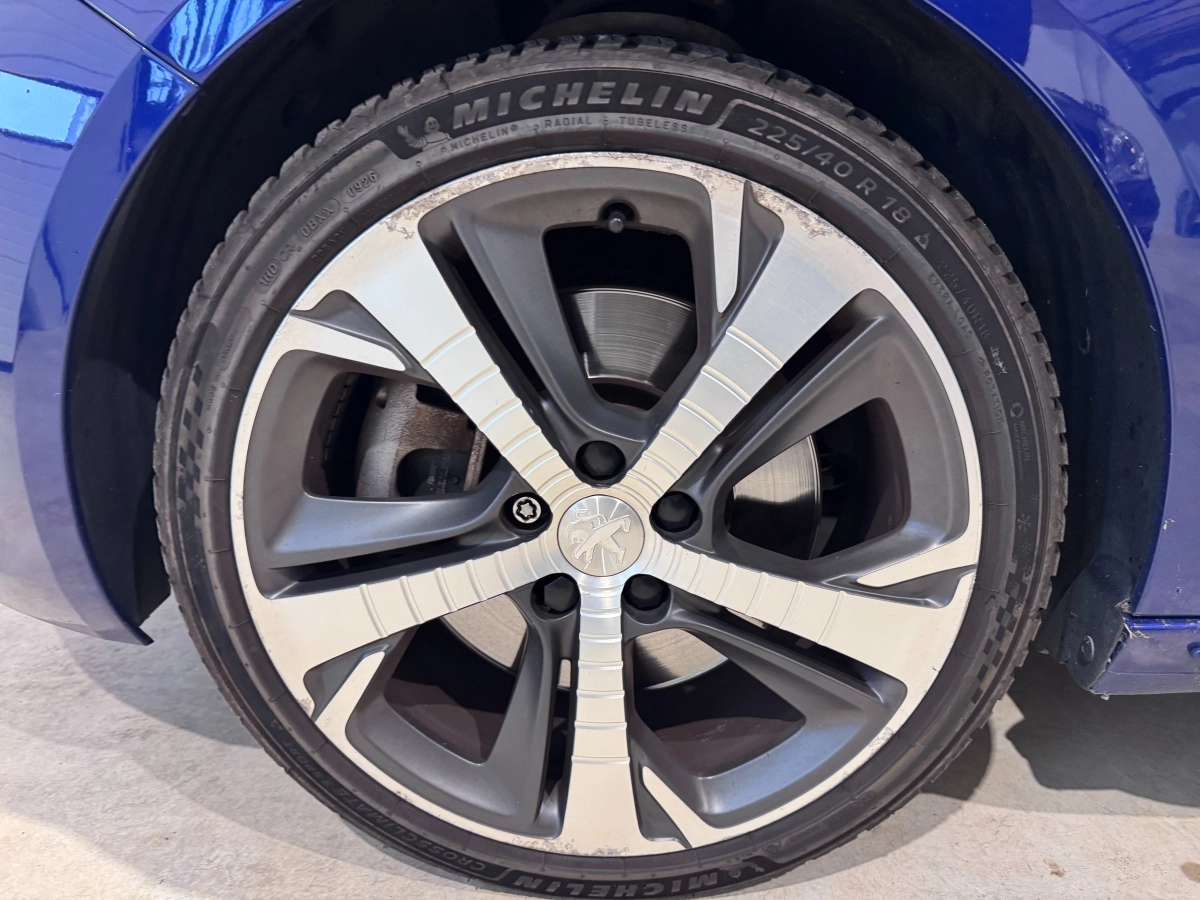 Peugeot 308 - photo 29
