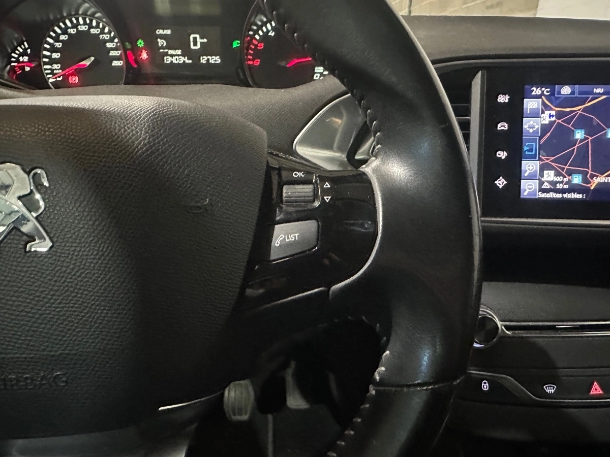 Peugeot 308 - photo 14
