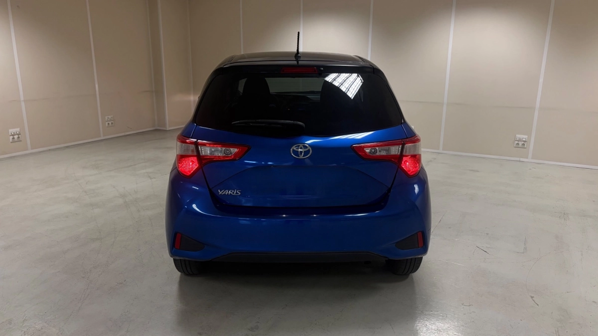 Toyota Yaris - photo 8