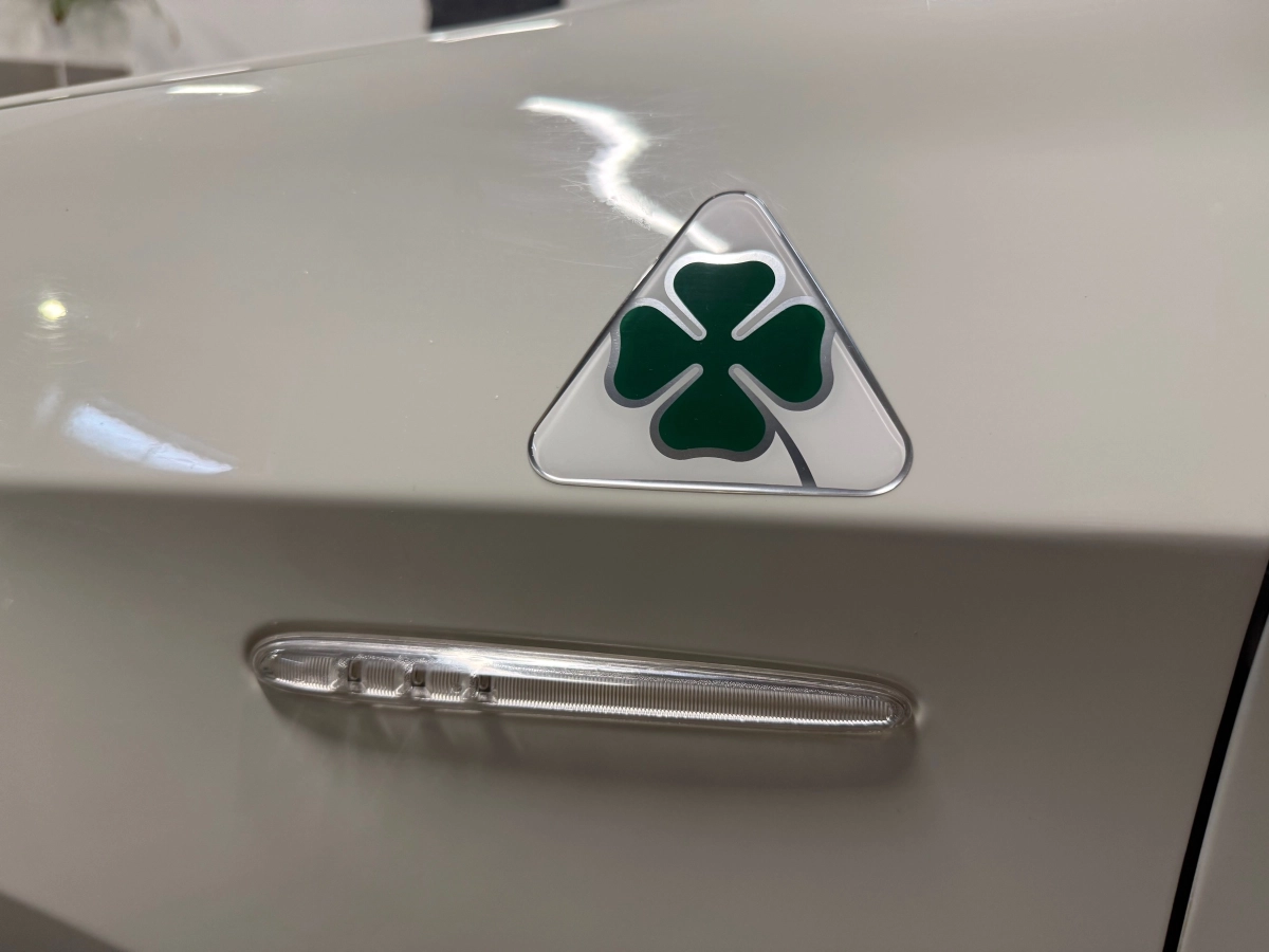 Alfa Romeo Giulietta - photo 28