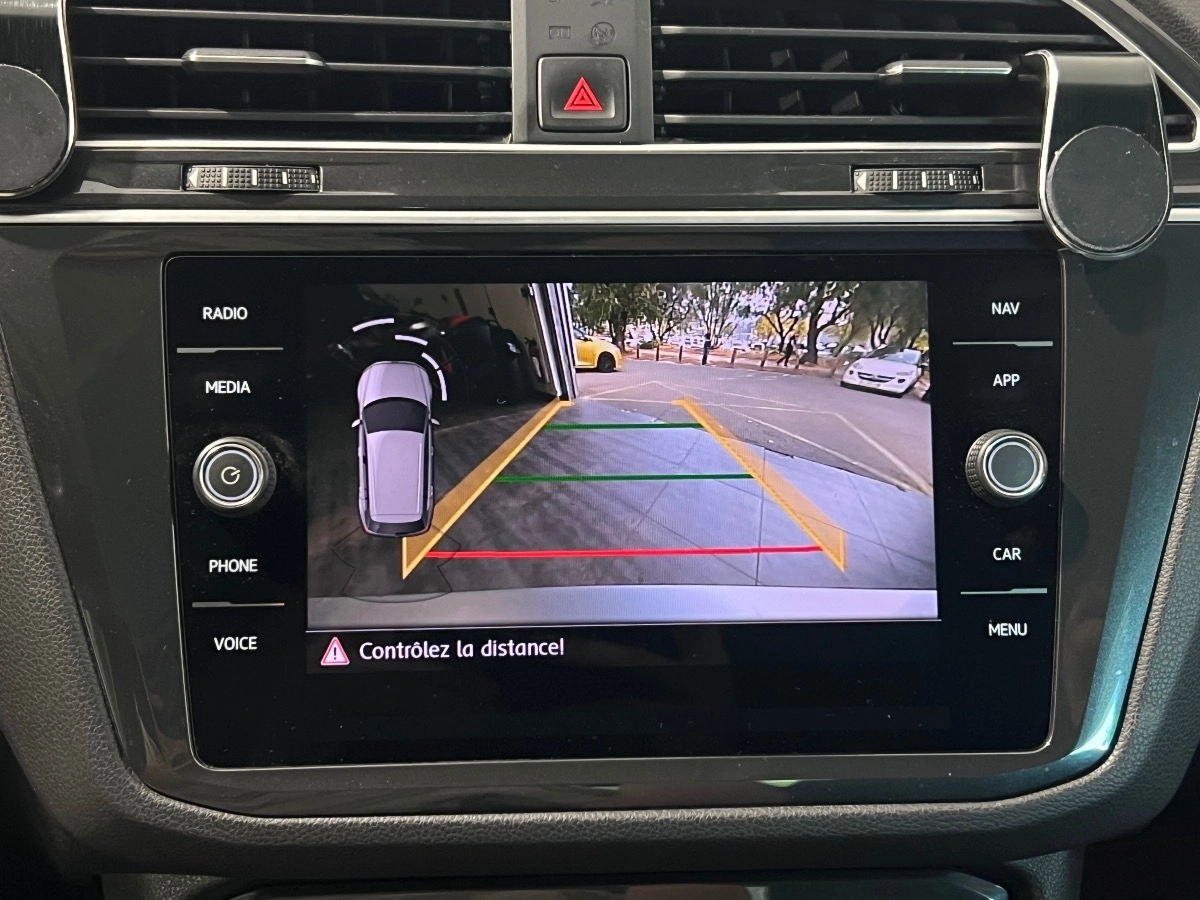 Volkswagen Tiguan - photo 23