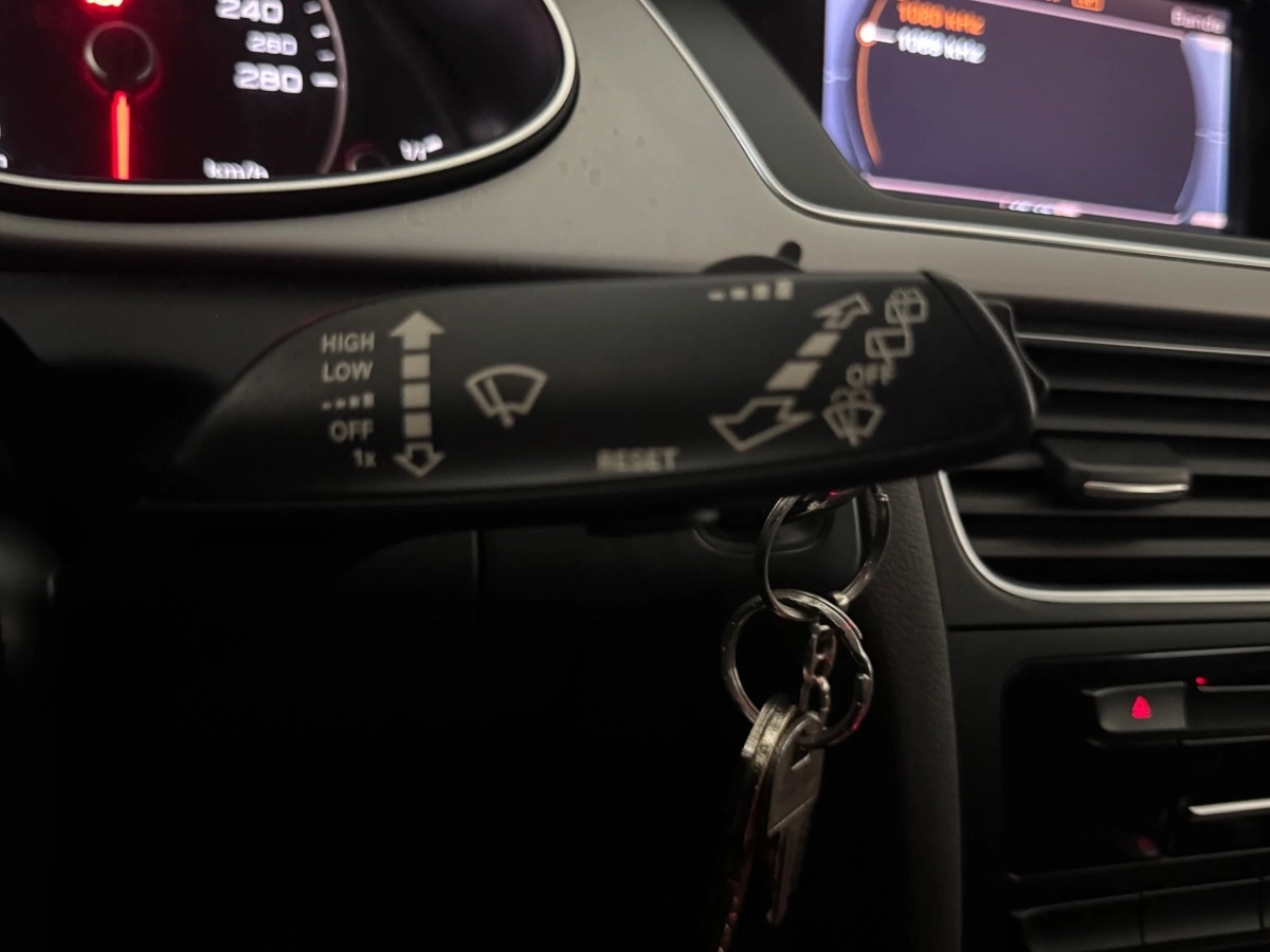 Audi A4 - photo 14