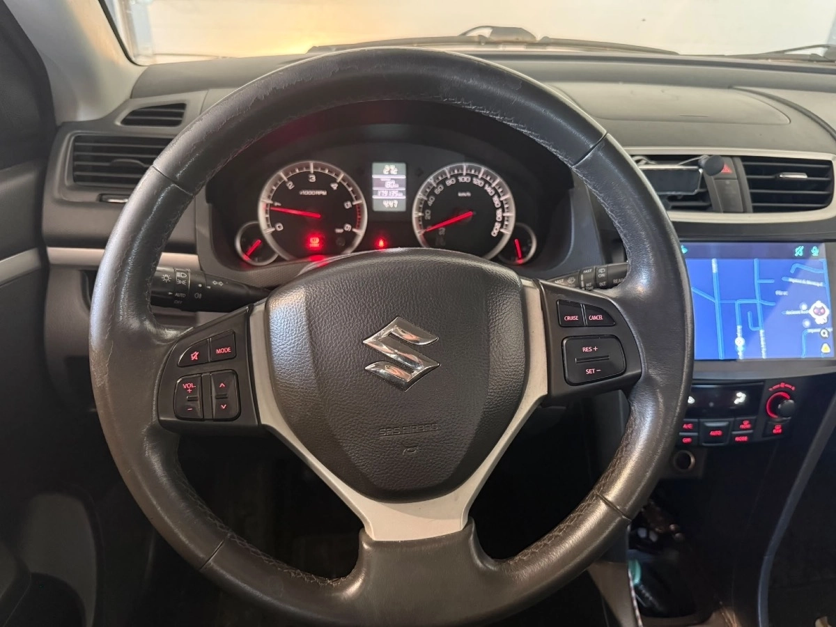 Suzuki Swift - photo 11