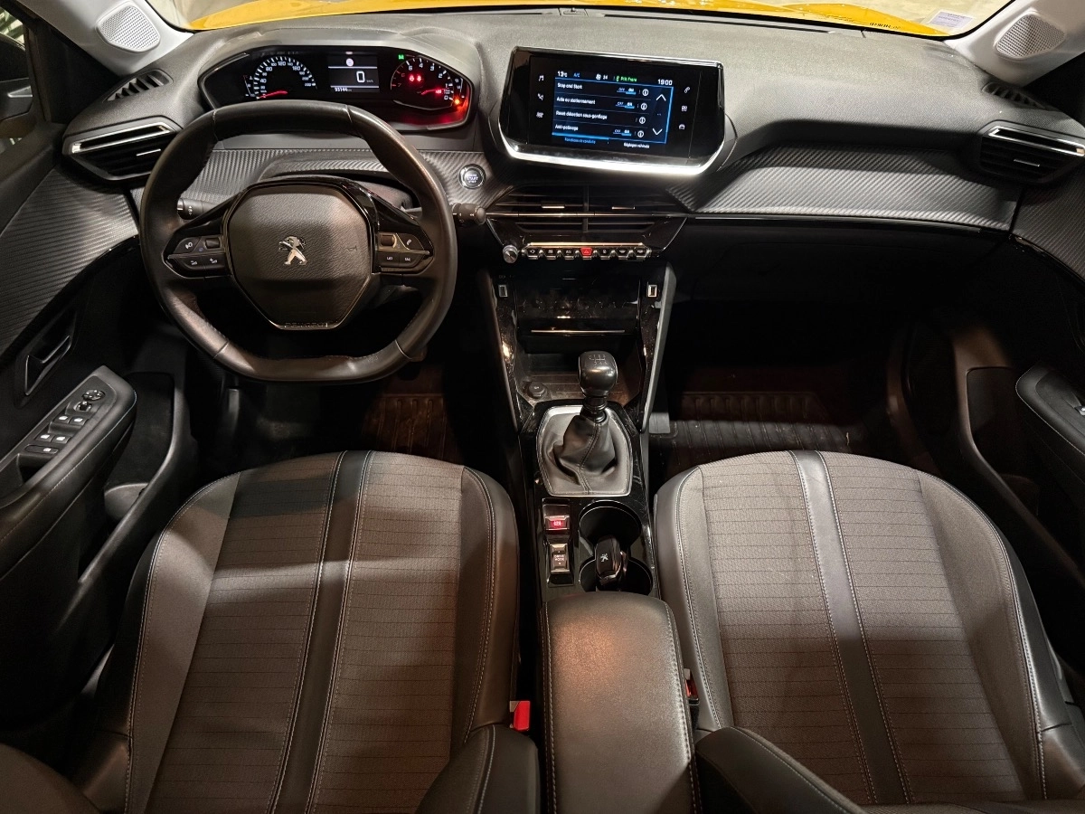 Peugeot 208 - photo 11