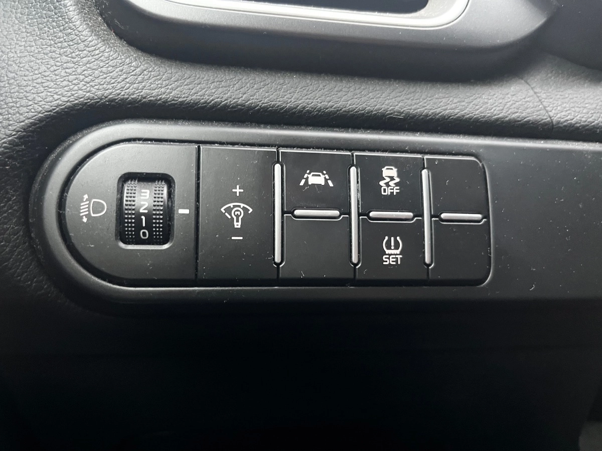 Kia Ceed - photo 13