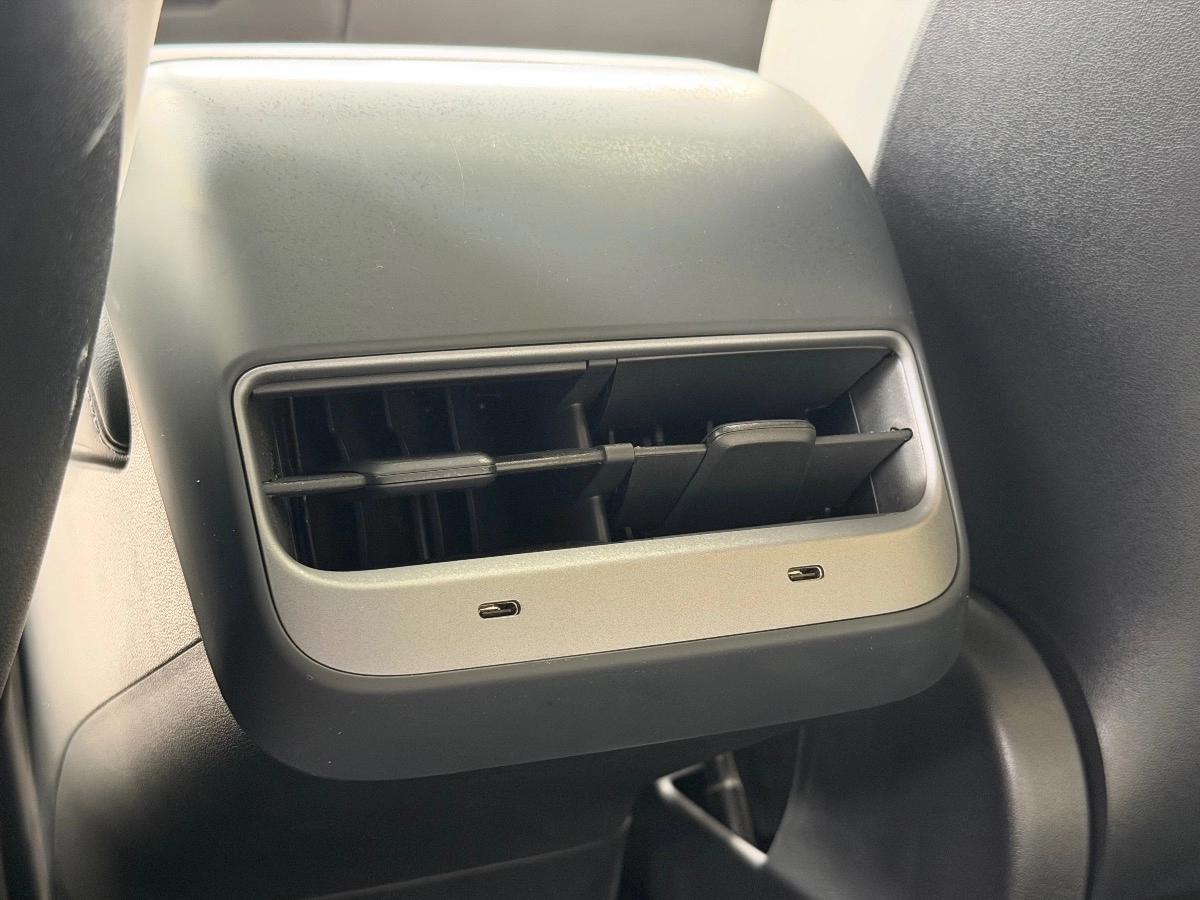 Tesla Model-y 352 Grande Autonomie Dual Motor AWD 75 KWH 2023
