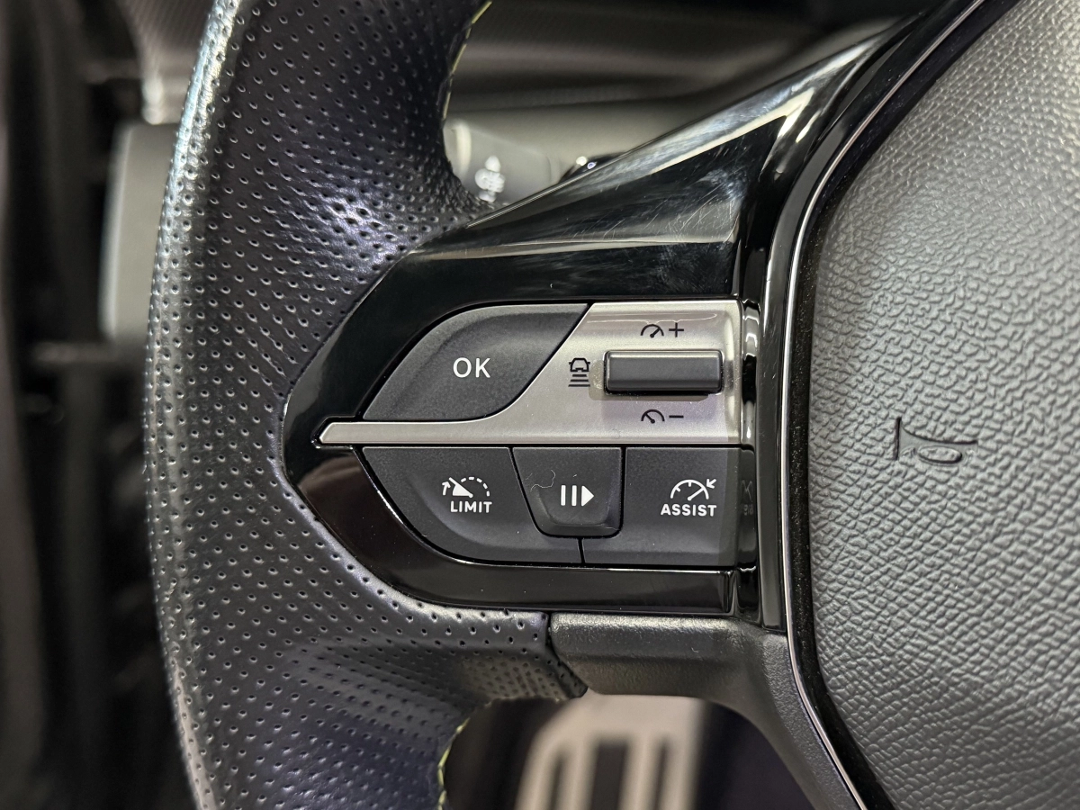 Peugeot 308 - photo 8