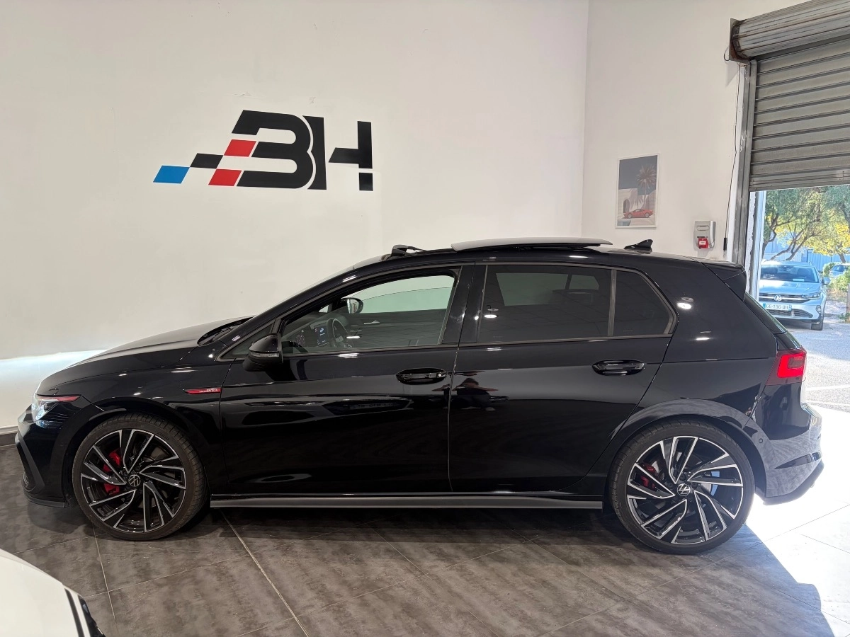 Volkswagen Golf - photo 9
