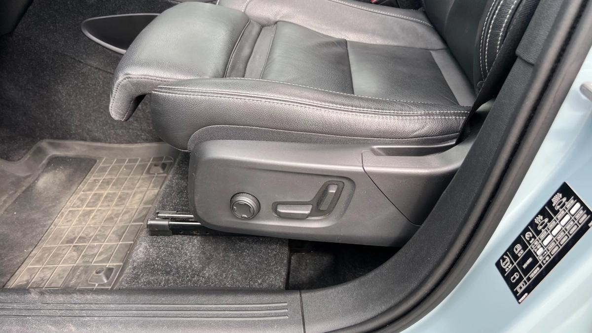 Volvo Xc40 2.0 D4 190 MOMENTUM AWD GEARTRONIC BVA