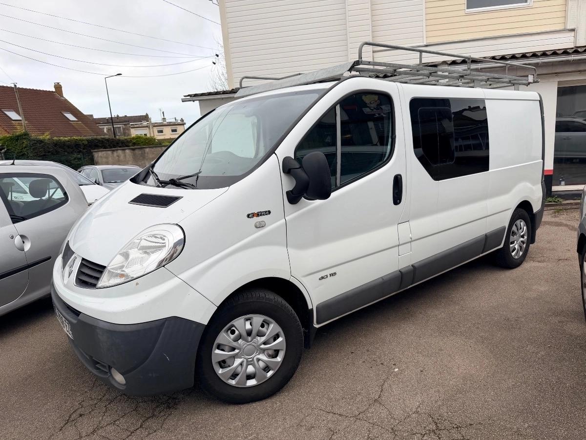 Image: Renault Trafic PASSENGER 2.0 DCI 115 L2H1 6places