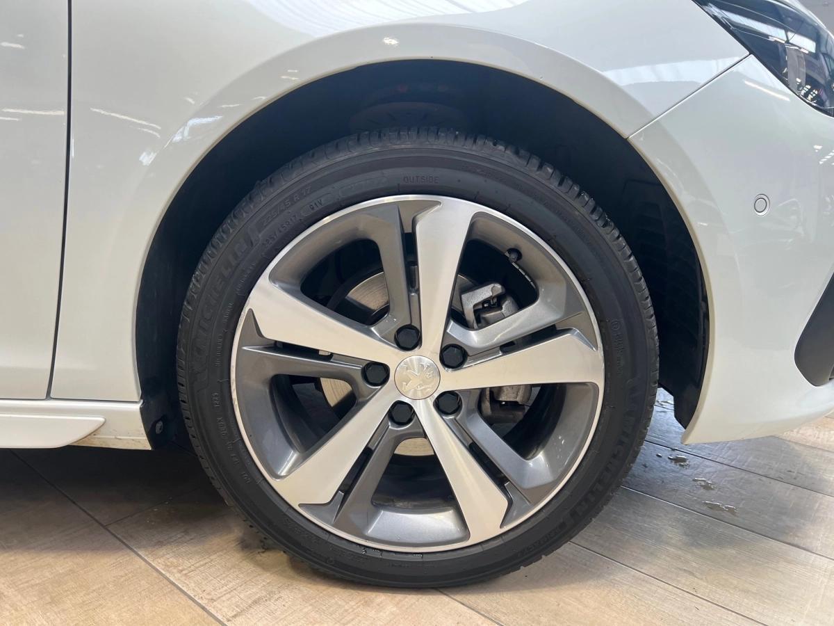 Peugeot 308 GENERATION-II 1.2 PURETECH 130 GT LINE START-STOP