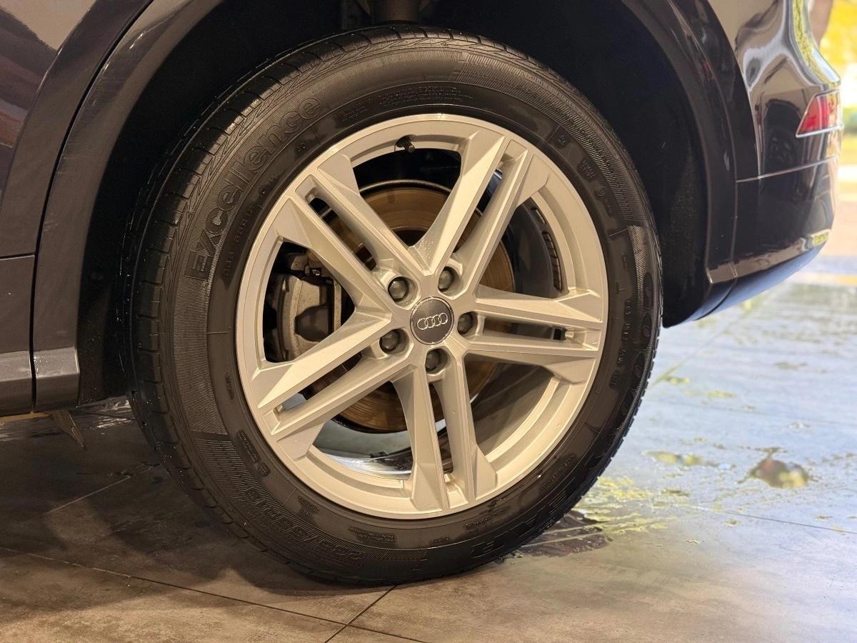 Audi Q5 - photo 28