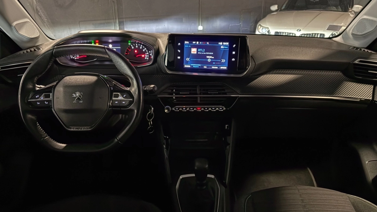 Peugeot 208 - photo 17