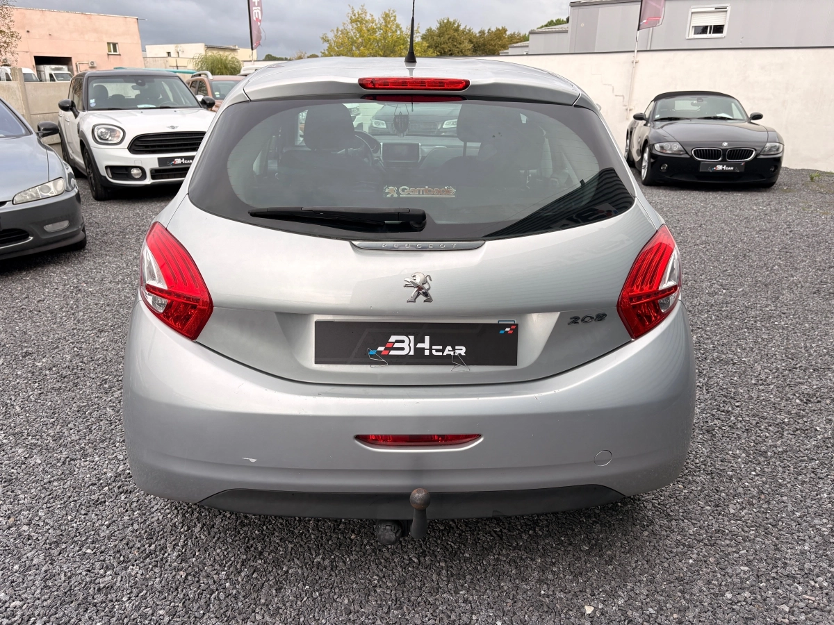 Peugeot 208 - photo 5