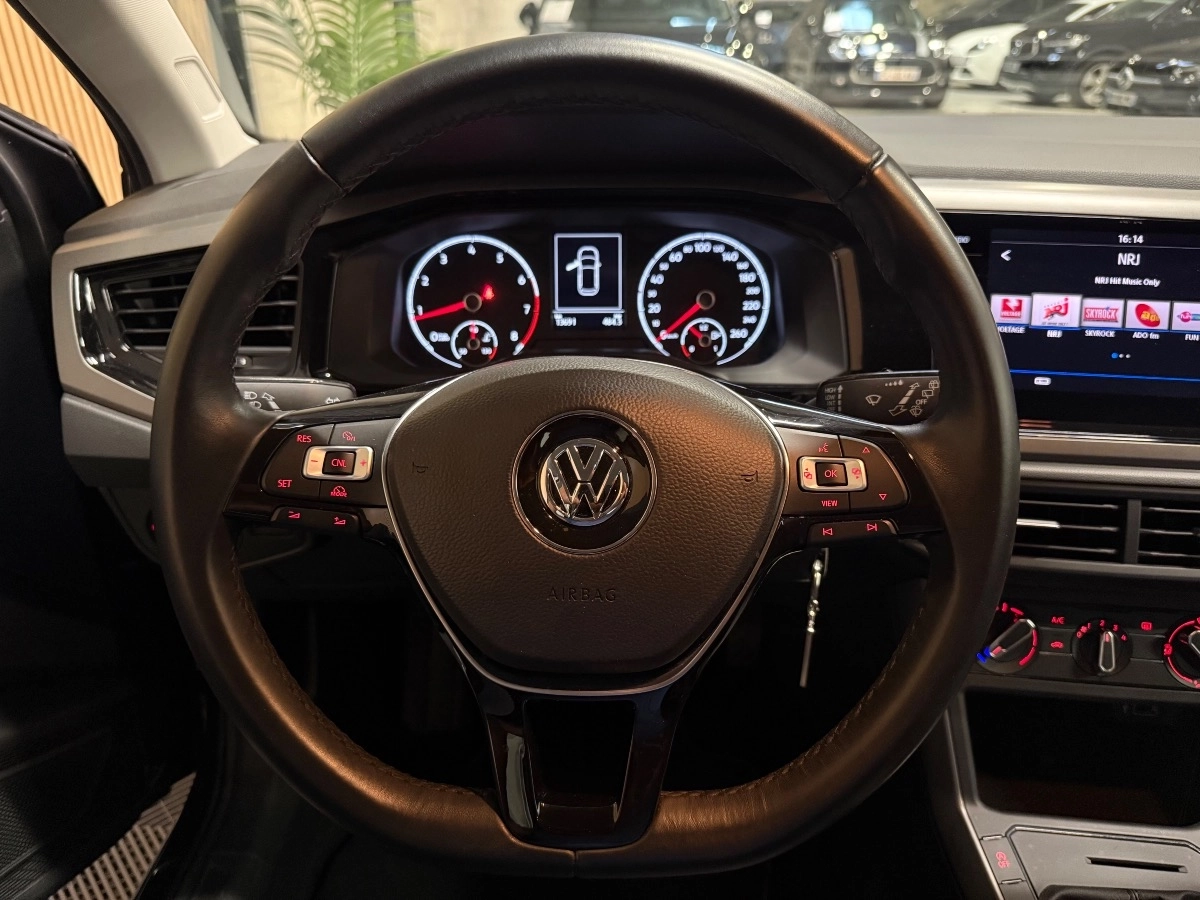 Volkswagen Polo - photo 11
