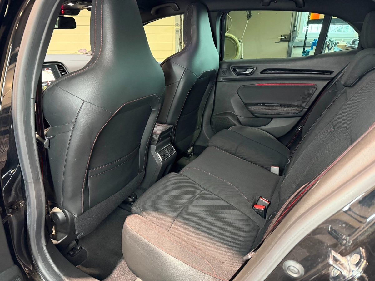 Renault Megane - photo 10