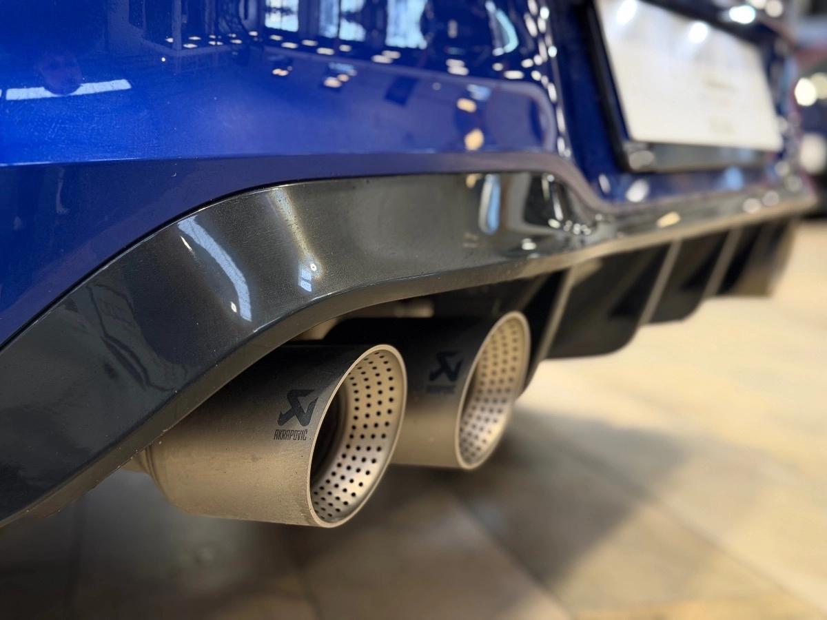 VOLKSWAGEN GOLF VIII R - 2.0 TSi 4MOTION DSG7 333CH - AKRAPOVIC/HARMAN KARDON/TOIT OUVRANT