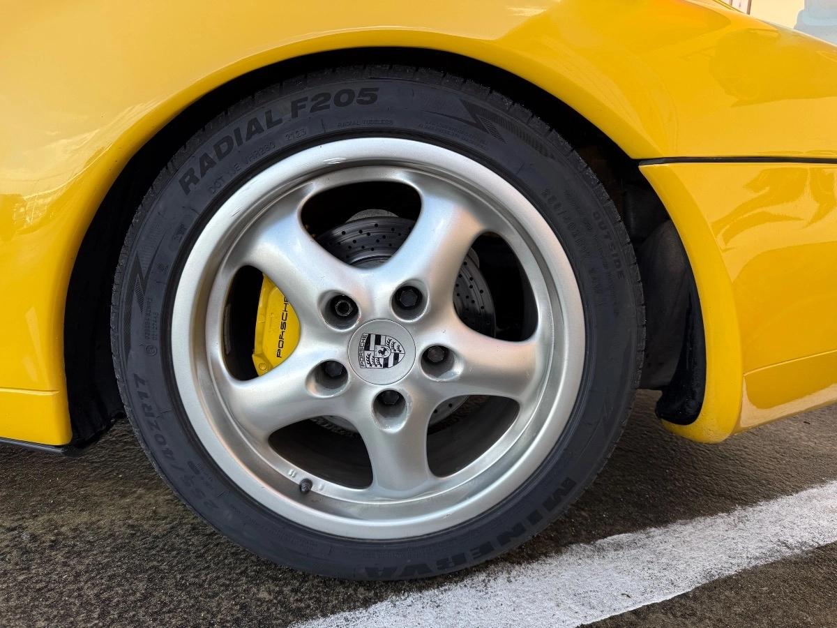 Porsche 911 COUPE 993 3.6 270 CARRERA 4