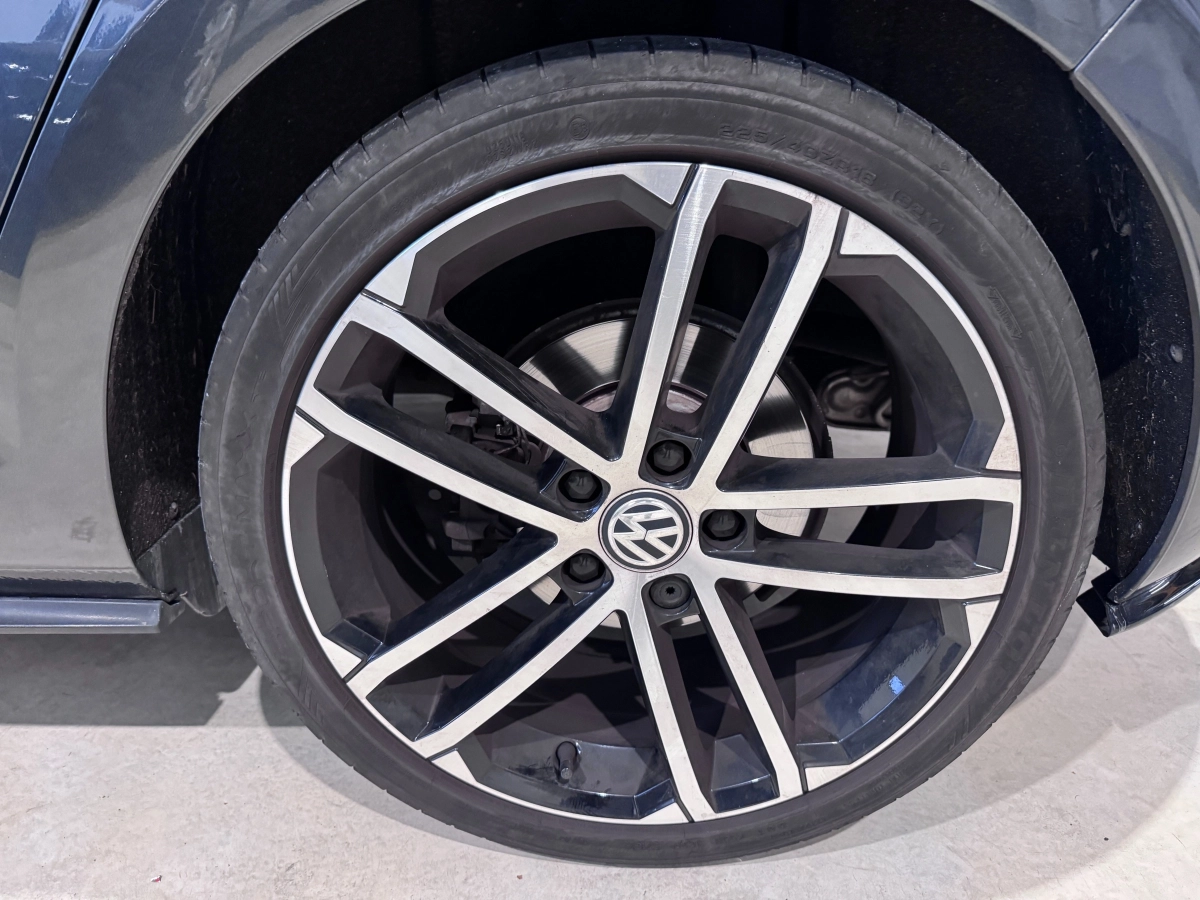 Volkswagen Golf - photo 28