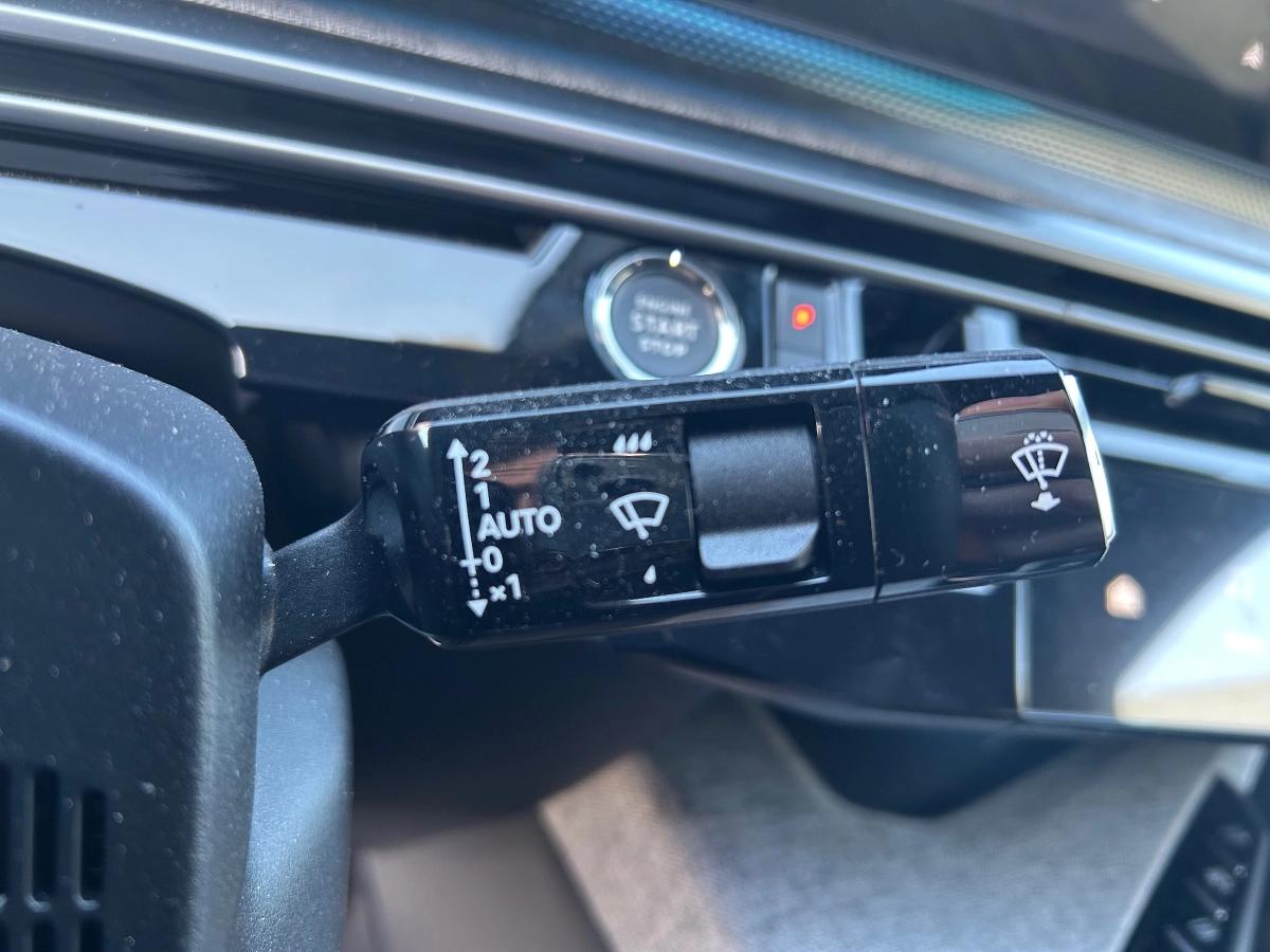 Peugeot 3008 136ch MHEV HYBRID E-DCS6 GT