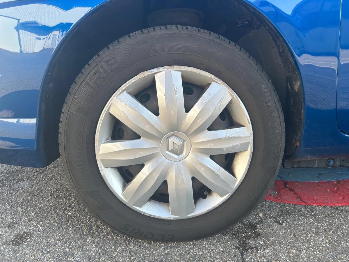 Renault Clio CAMPUS 1.2 75