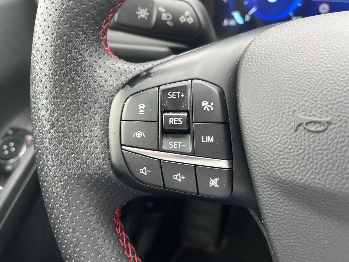 Ford Kuga 2.5 DURATEC 225H 150 HYBRID PHEV 14.4KWH ST-LINE X 4X4 POWER-SPLIT E-CVT BVA