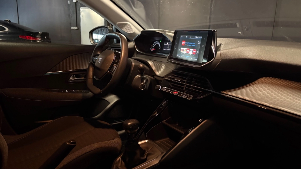 Peugeot 208 - photo 28