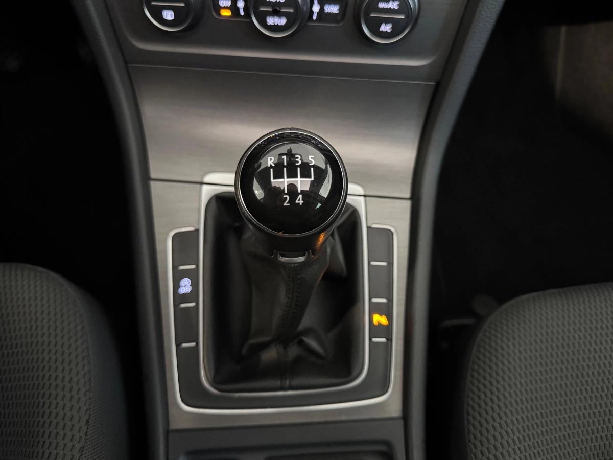 Aperçu indisponible de Volkswagen Golf