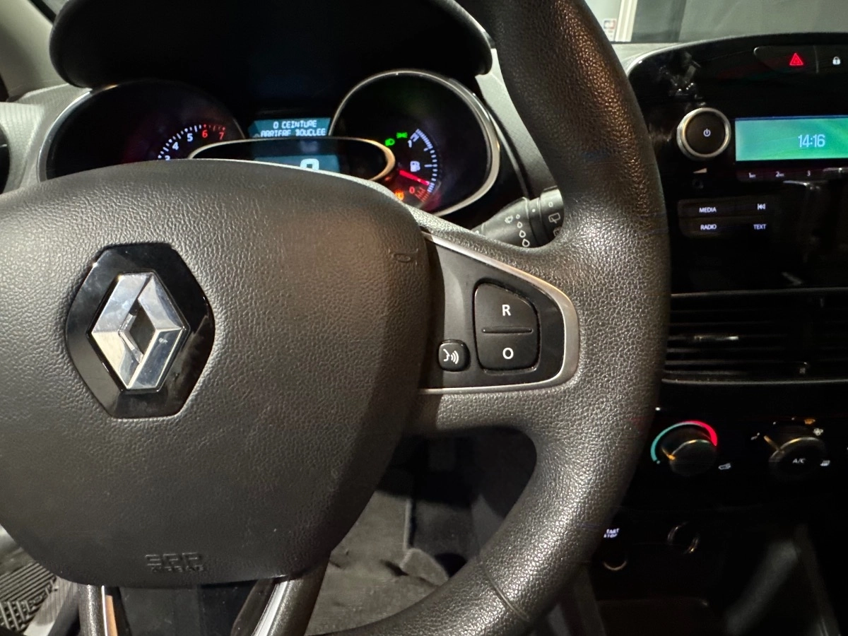 Renault Clio - photo 15