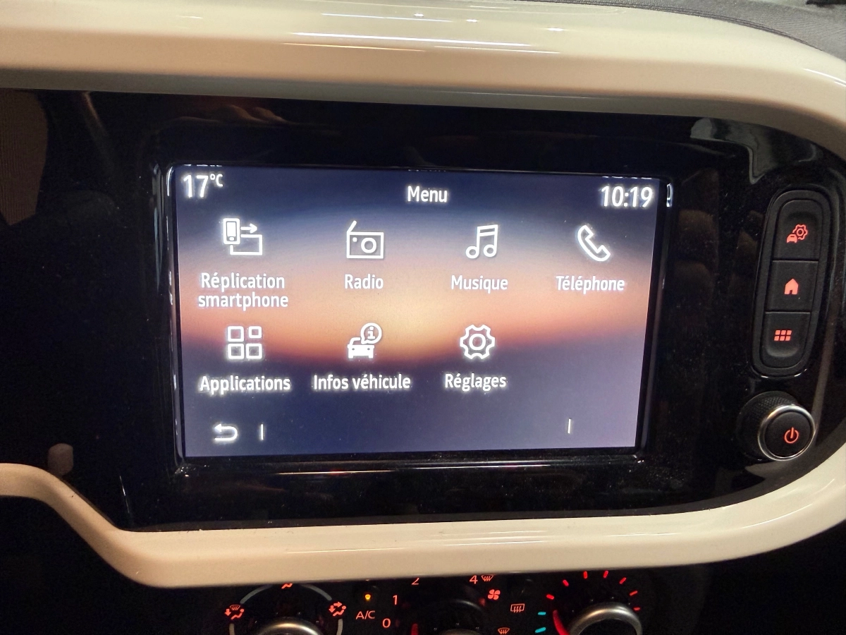 Renault Twingo - photo 13