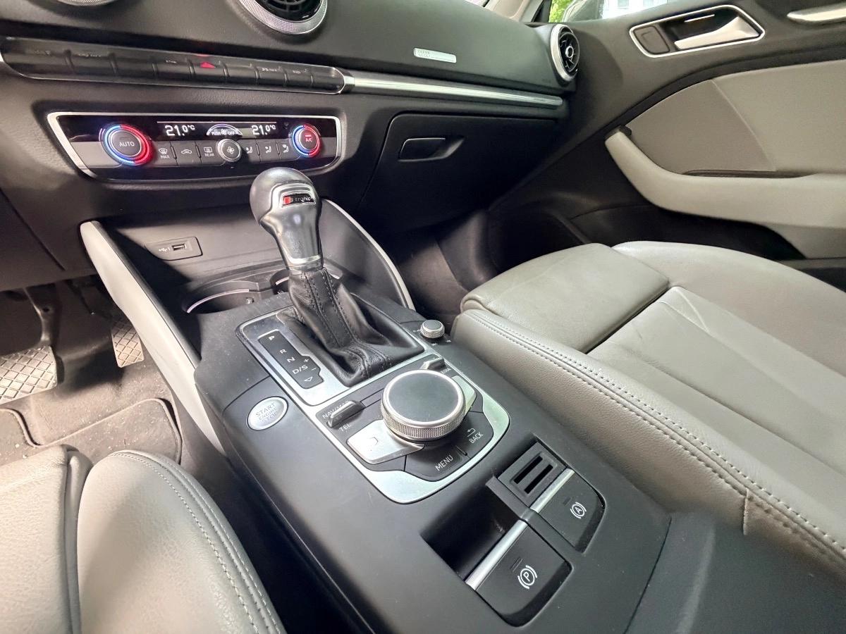 Audi A3 SPORTBACK 1.5 35 TFSI 150 DESIGN LUXE S-TRONIC BVA