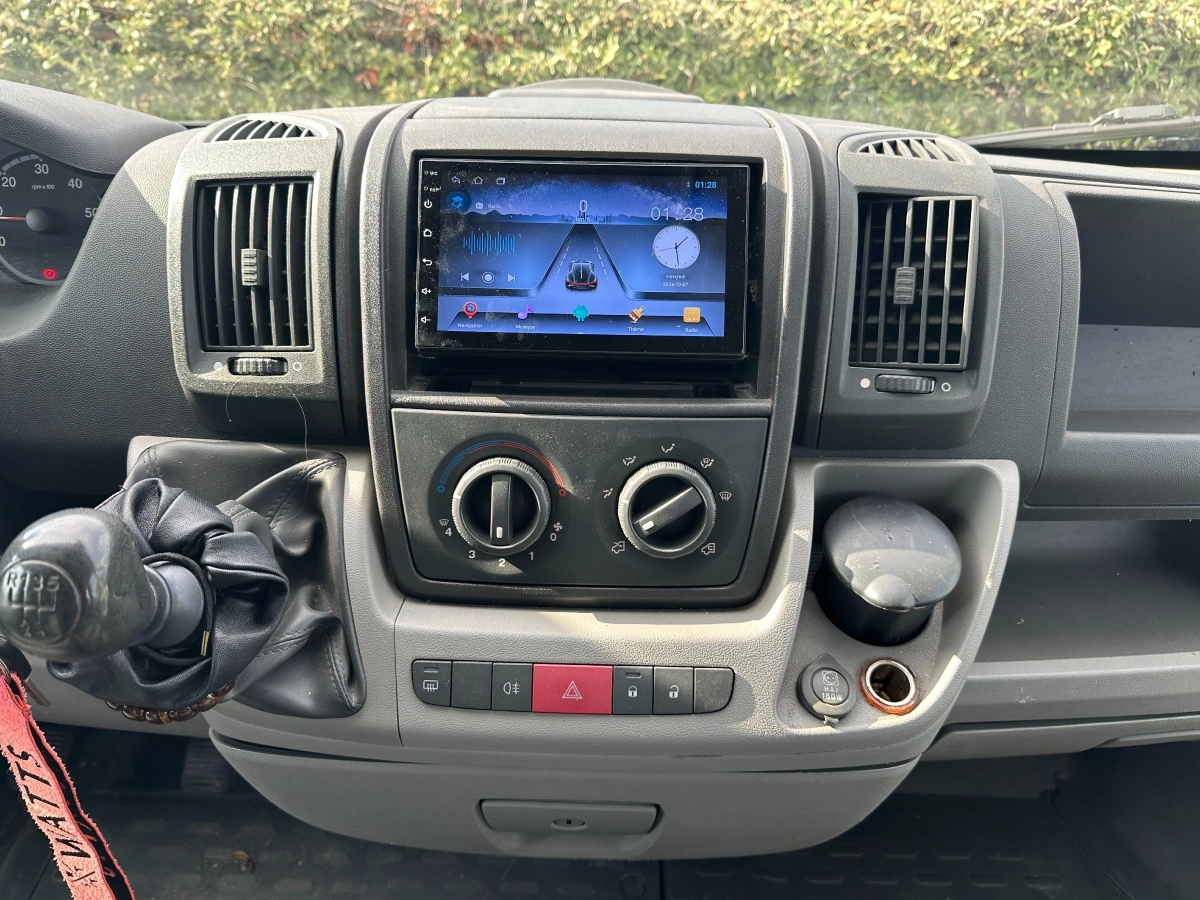 Peugeot Boxer Vu - photo 11