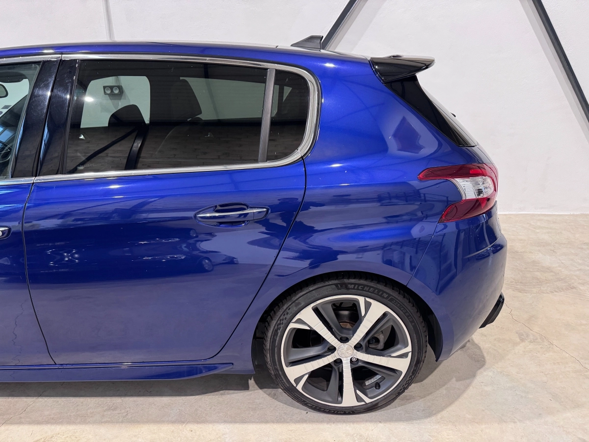Peugeot 308 - photo 9