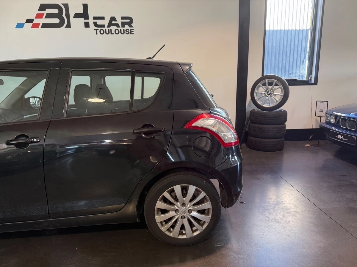 Suzuki Swift - photo 9