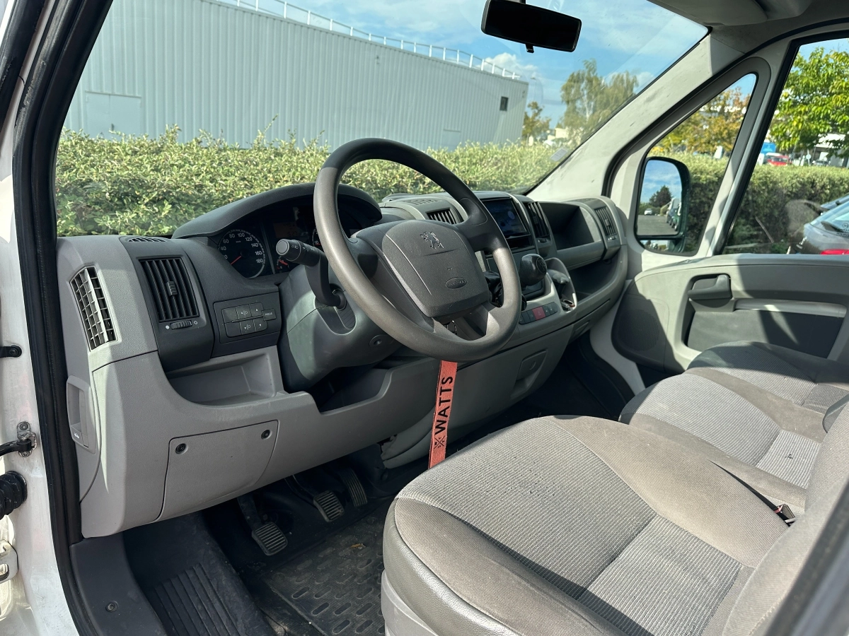 Peugeot Boxer Vu - photo 10