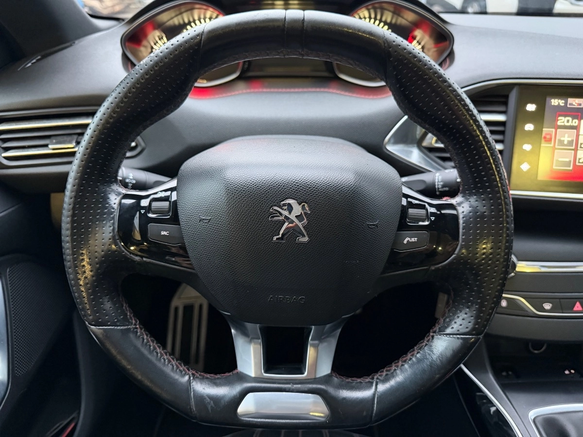 Peugeot 308 - photo 14