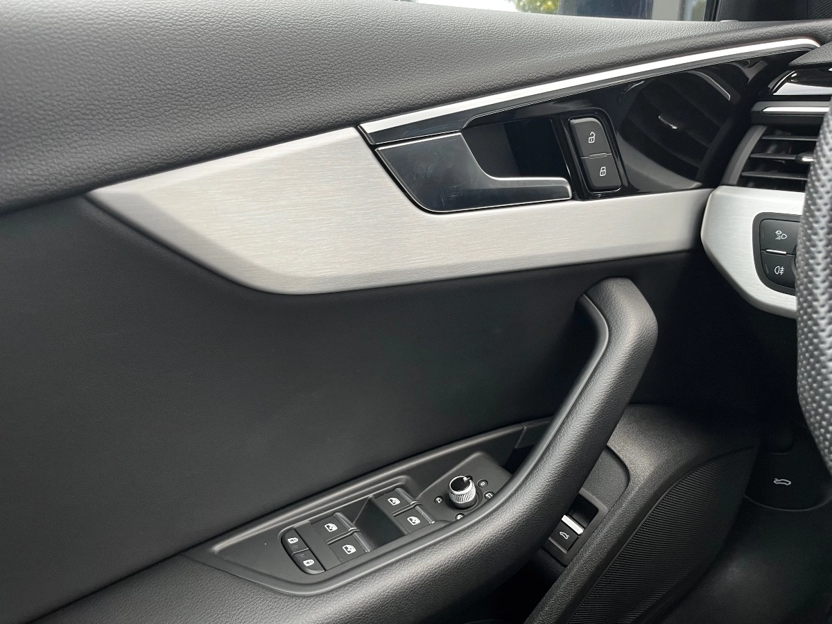 Audi A4 - photo 15
